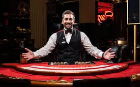 Roulette live table with multilingual dealer
